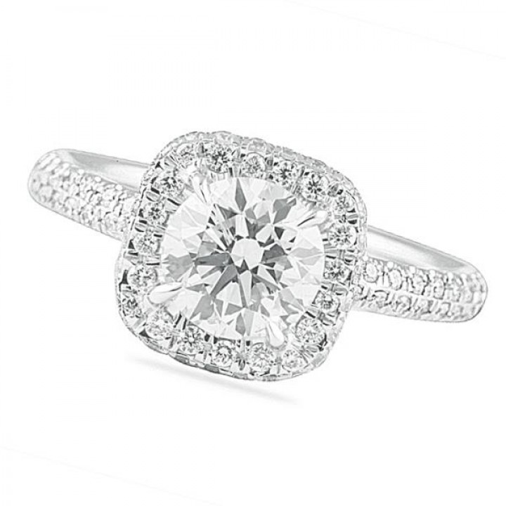1.34 carat Round Diamond Halo Engagement Ring