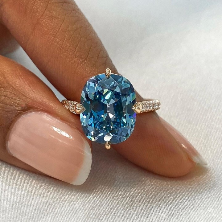Le Vian Natural Blue Sapphire Ring 1/10 ct tw Diamonds 14K Vanilla Gold |  Jared