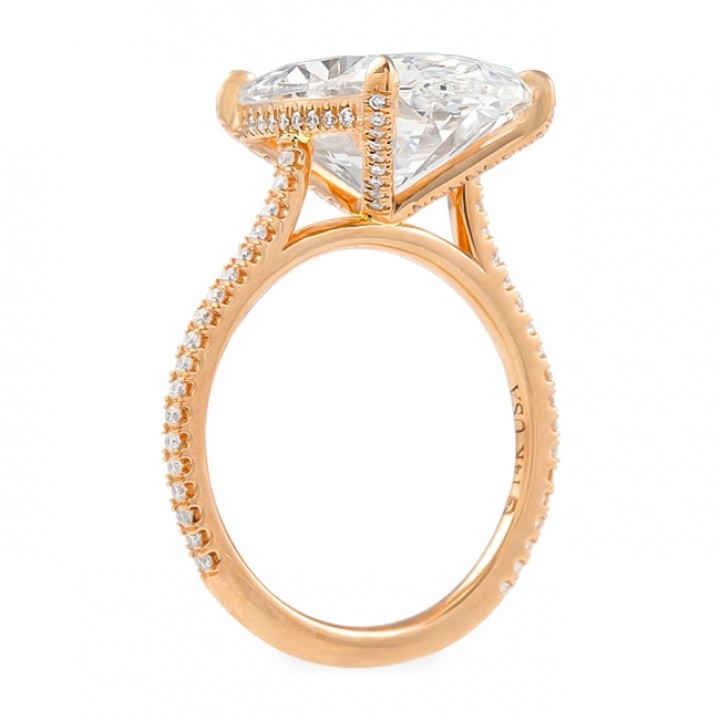 🆁🅸🅲🅺 🆂🅷🅰🆃🆉 🅸🅽🅲 on Instagram: “Tiffany & Co diamond engagement  ring with a 7 carat cent… | Diamond engagement rings, Engagement rings, Diamond  engagement
