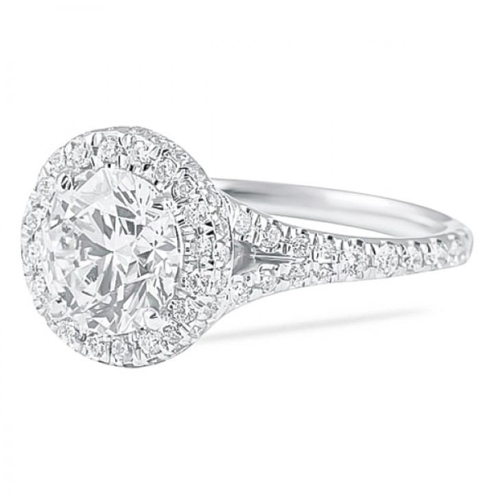 1.40 Carat Round Diamond Platinum Engagement Ring flat