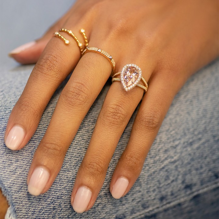 Pear Shape Morganite Rose Gold Halo Ring with Split Band top