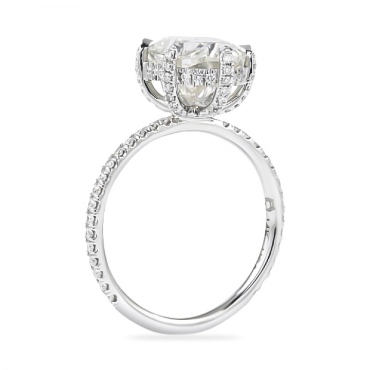 Oval Moissanite Six-Prong Engagement Ring flat